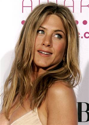 Jennifer Aniston Launches New Perfume in London